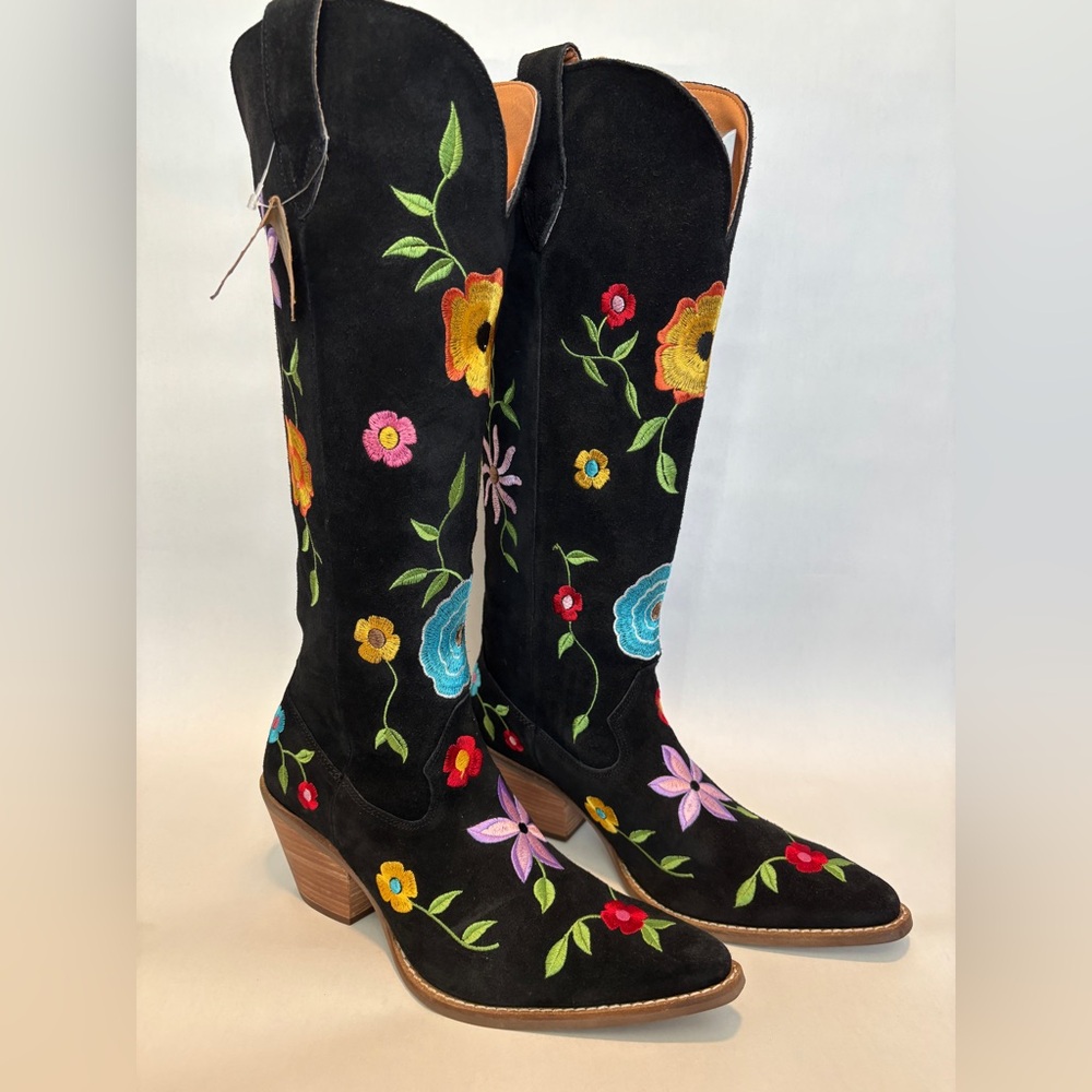 Dingo Black Floral Embroidered Heeled Boots